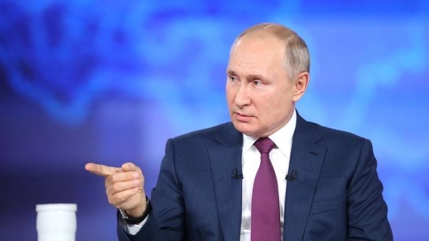 Президент РФ Владимир Путин обещает исторический объем финансирования в размере 452,912 триллиона рублей на поддержку ключевых нацпроектов.